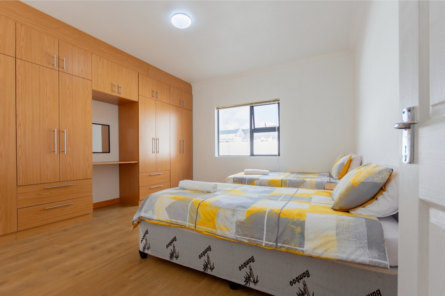 4 Bedroom Property for Sale in Harbour Heights Western Cape